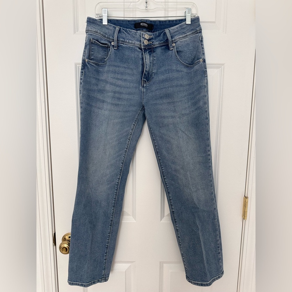 Hudson Jeans Women's Classic Straight Leg in Blue
